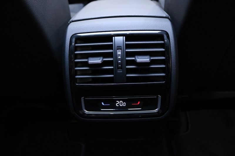 Volkswagen Passat bild 18