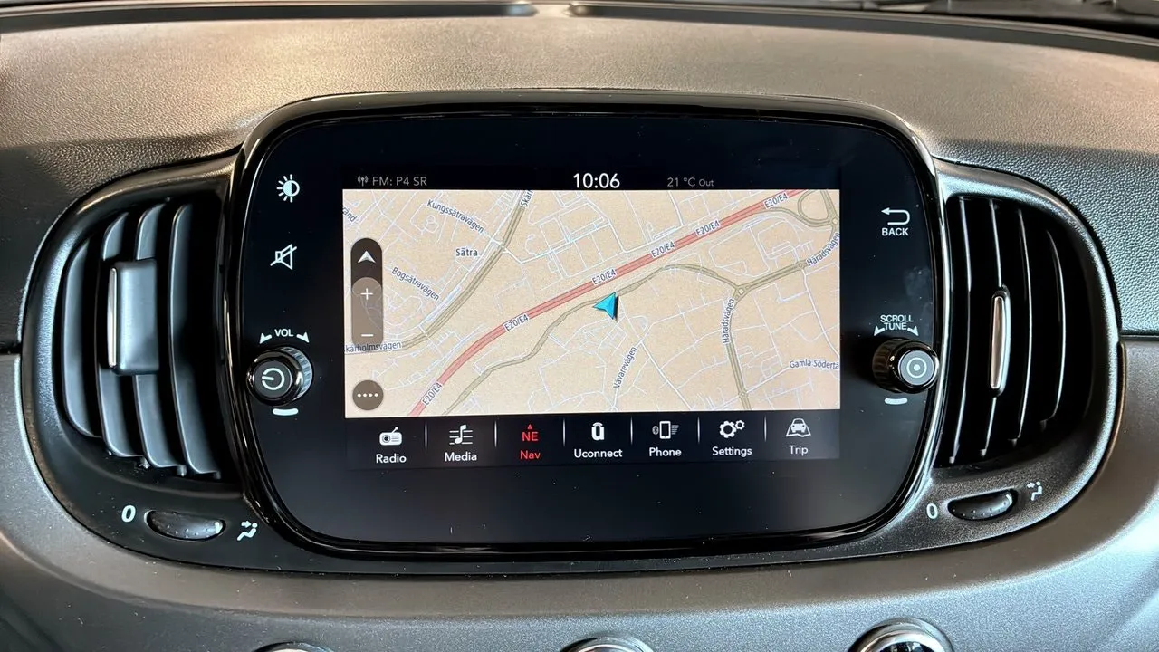 Vehicle image 11