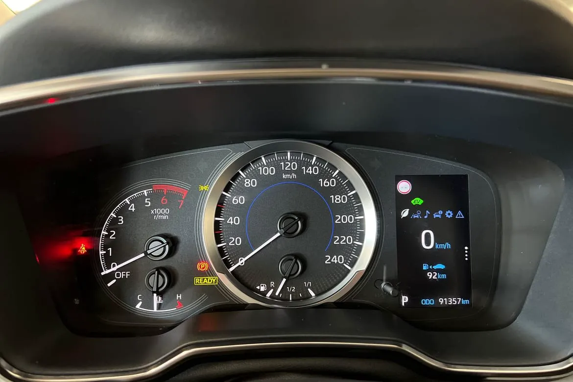 Vehicle image 15