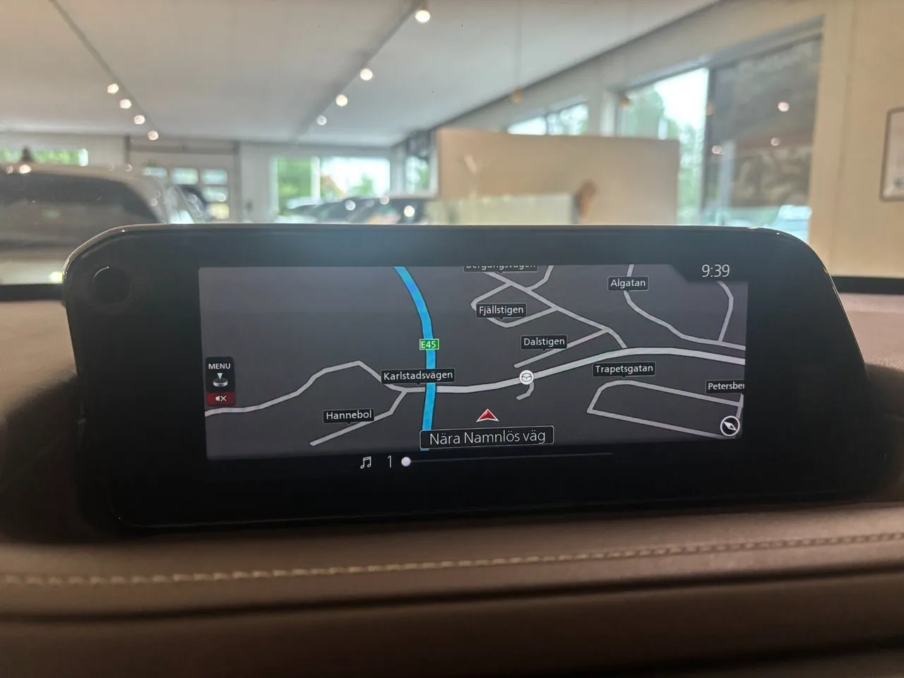 Vehicle image 20