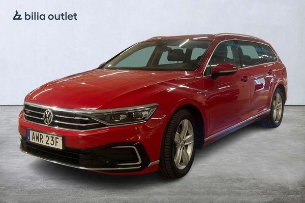 Volkswagen Passat Sportscombi GTE 1.4 TSI / Panorama / Matrix / Värmare - 2020