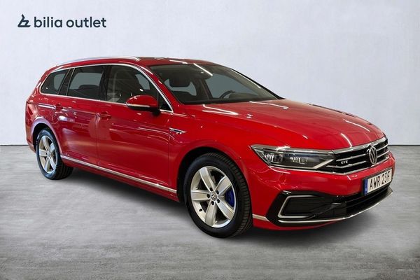 Volkswagen Passat Sportscombi GTE 1.4 TSI / Panorama / Matrix / Värmare - 2020