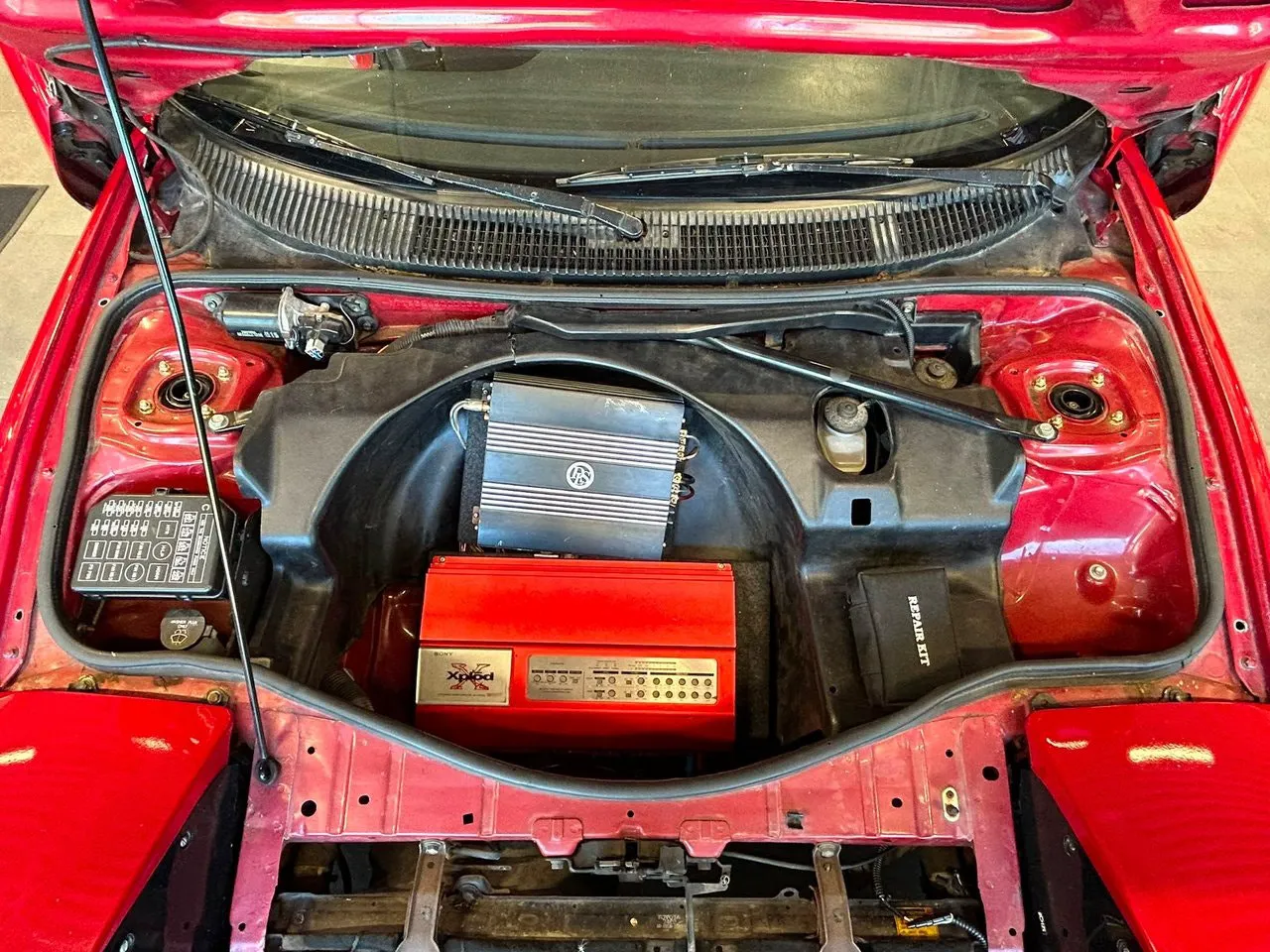 Vehicle image 10