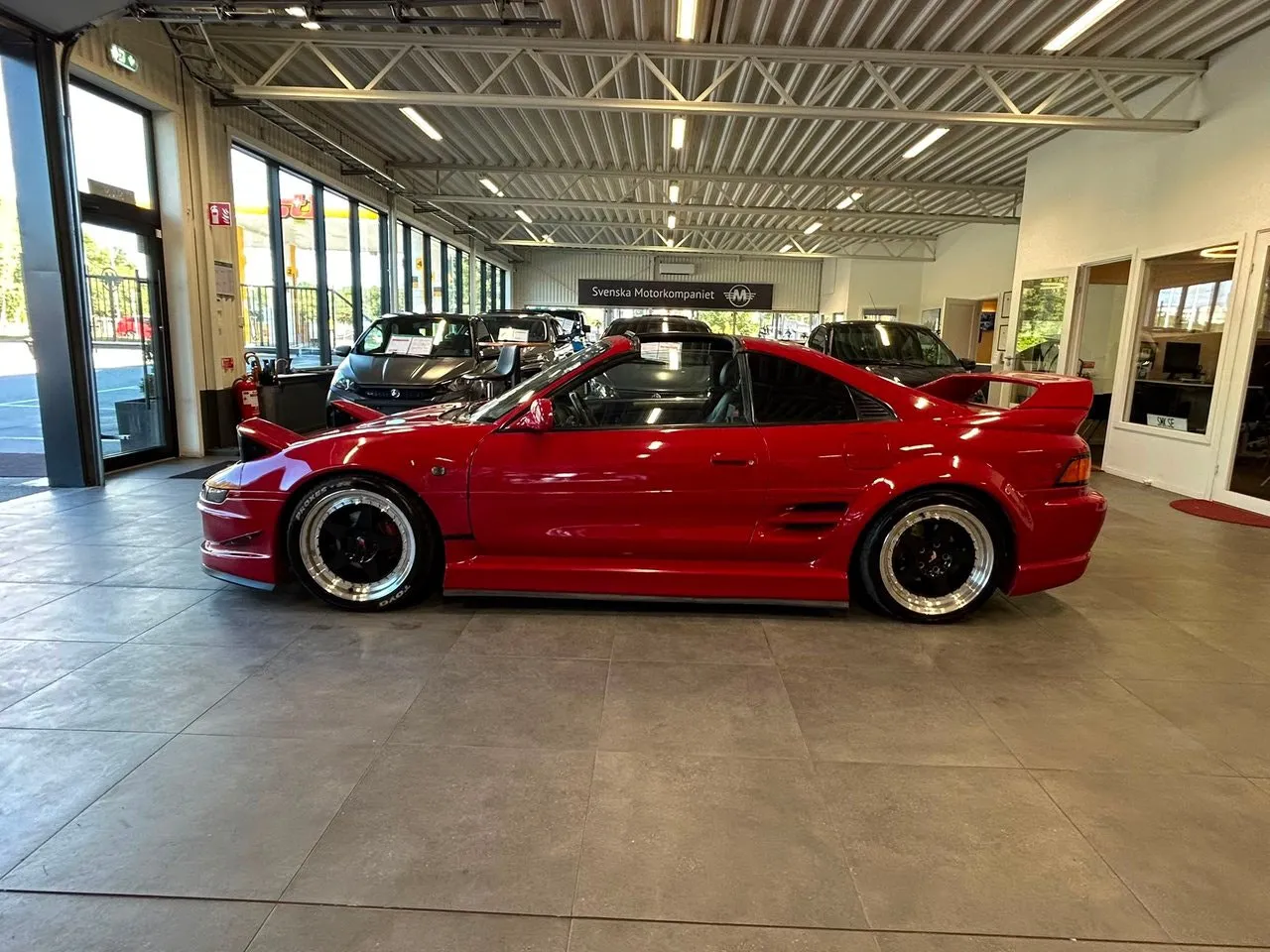 Vehicle image 4