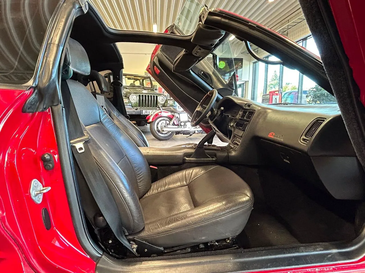 Vehicle image 17