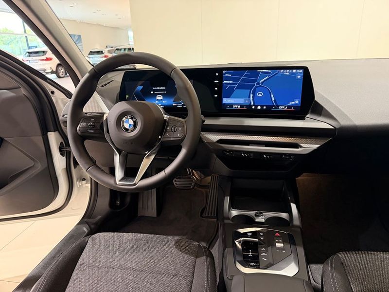 BMW 120 bild 8