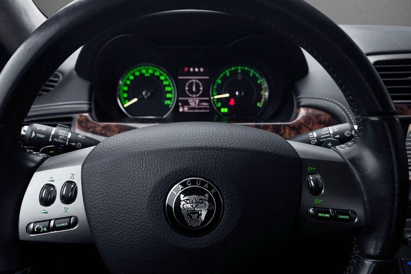 Jaguar XK bild 12