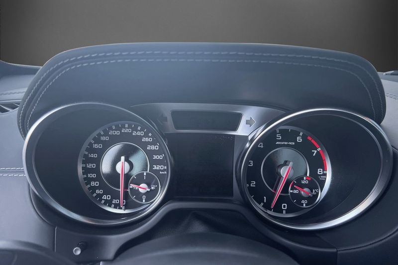 Mercedes SL63 AMG bild 14