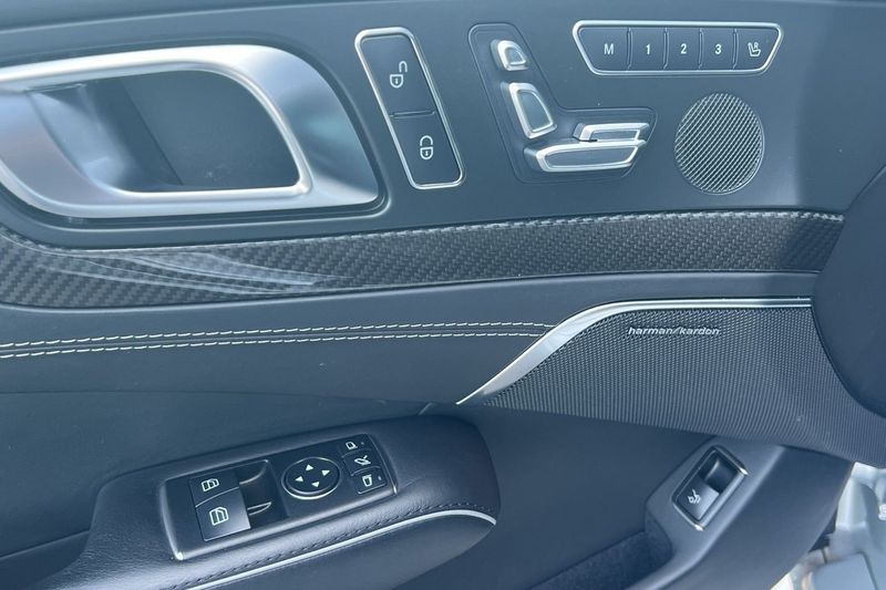 Mercedes SL63 AMG bild 12