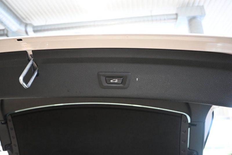 BMW 320 bild 16