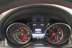 Mercedes GLA200 bild 14