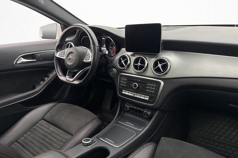 Mercedes GLA200 bild 10