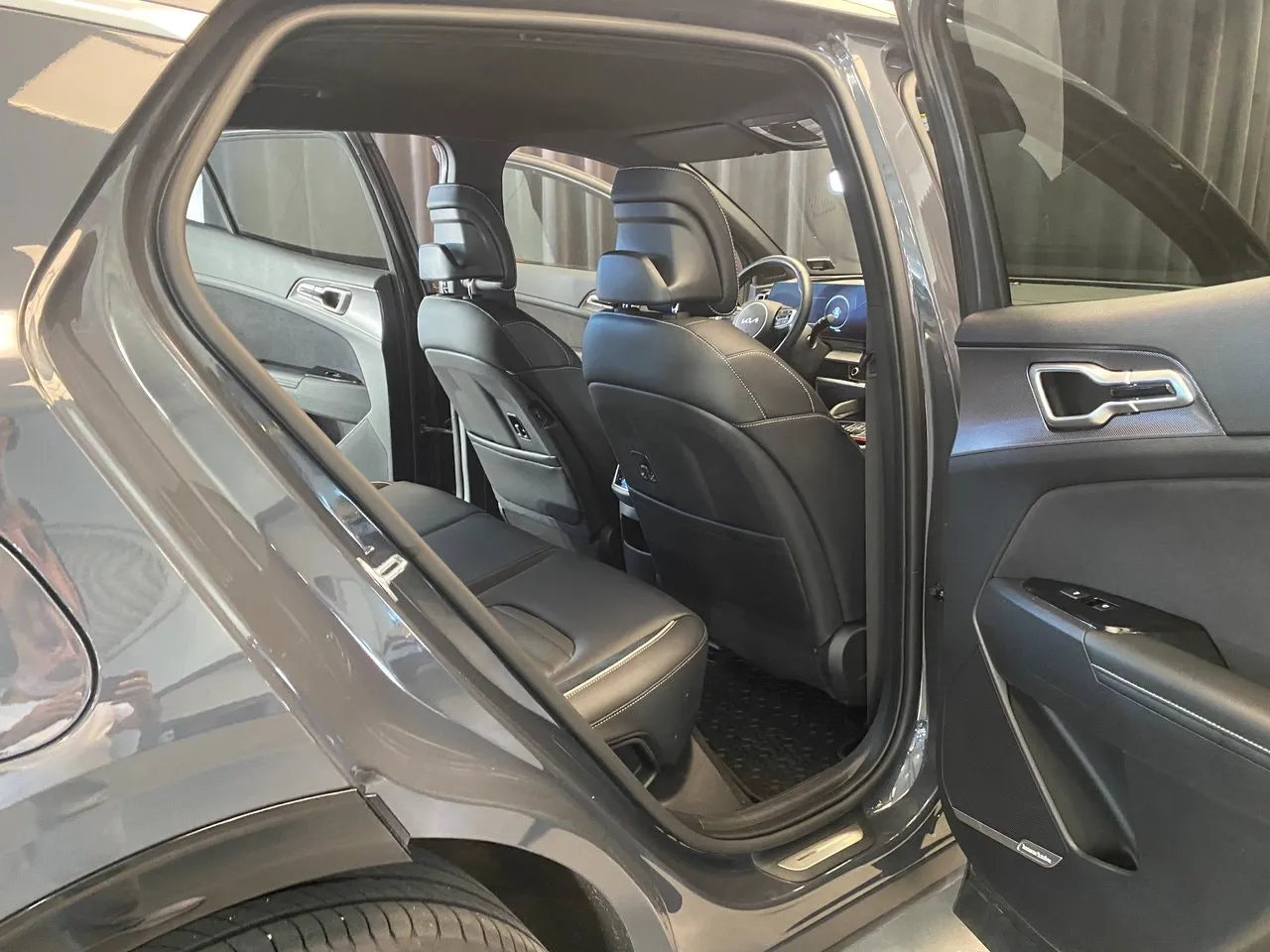 Vehicle image 36