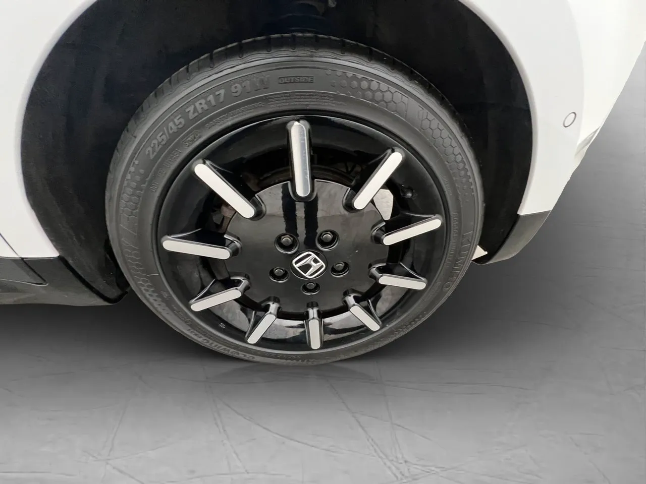 Vehicle image 31