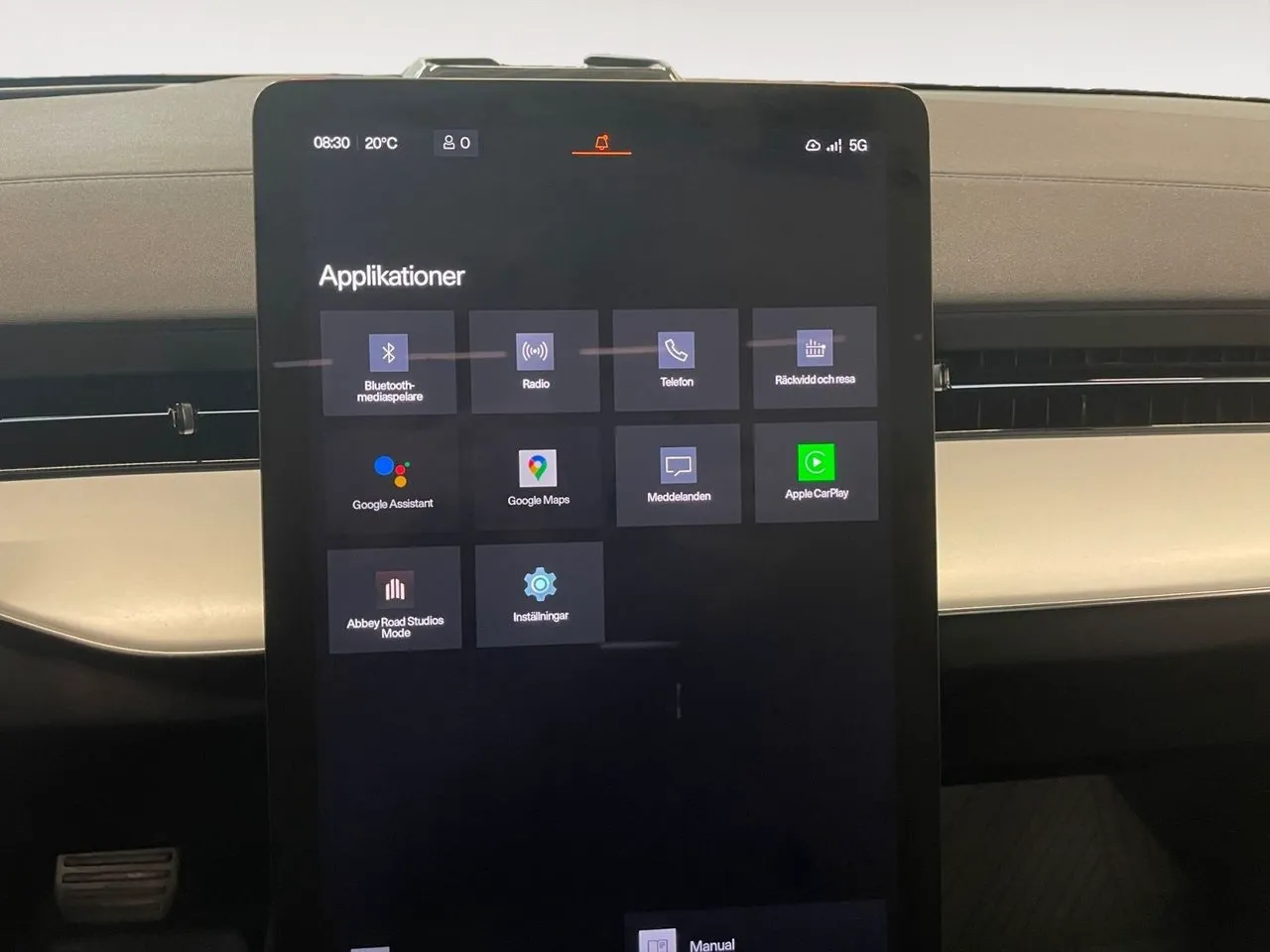 Vehicle image 18
