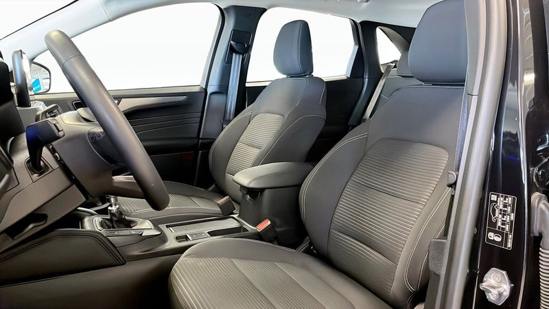 Ford Kuga bild 8