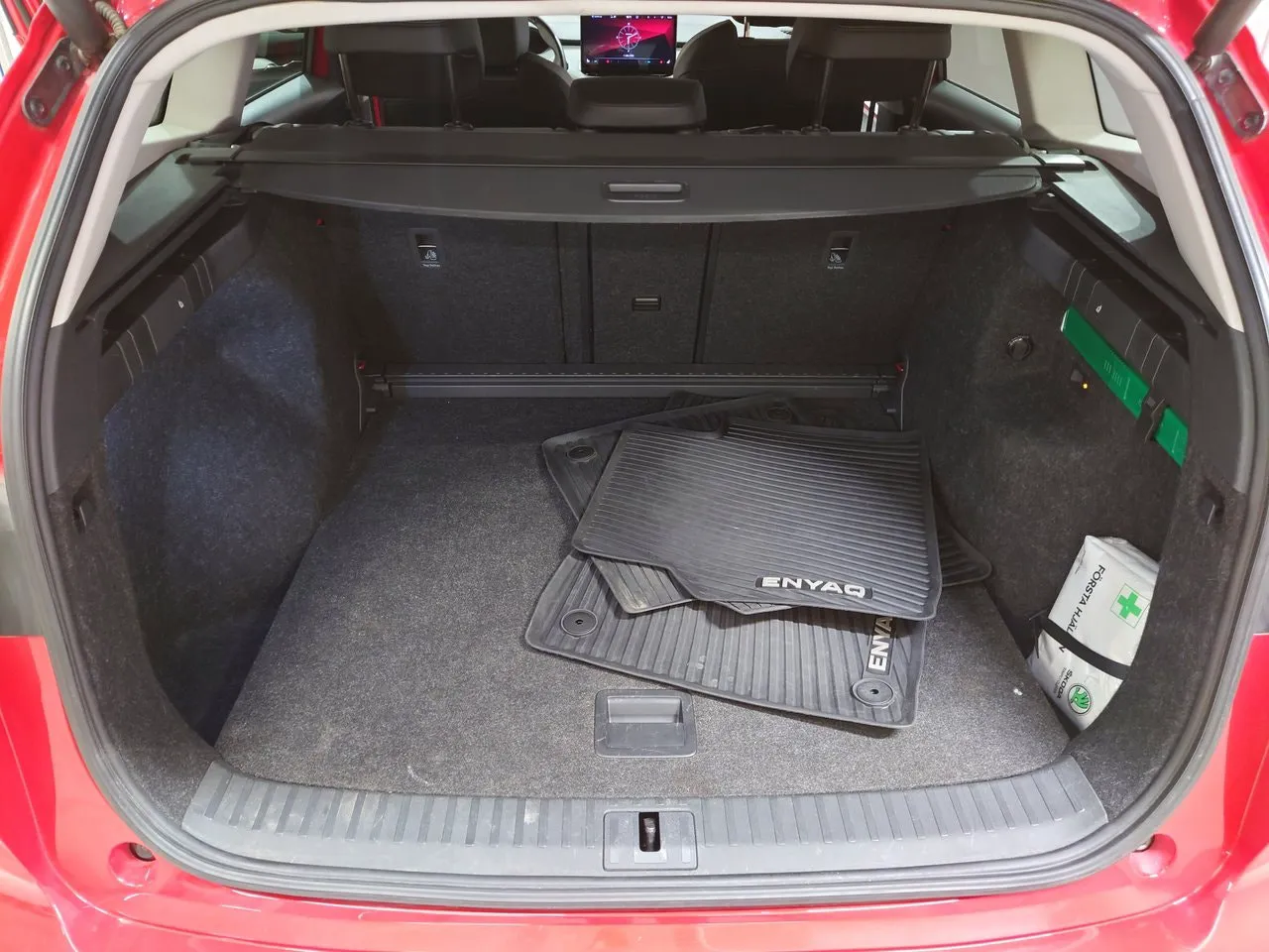 Vehicle image 18
