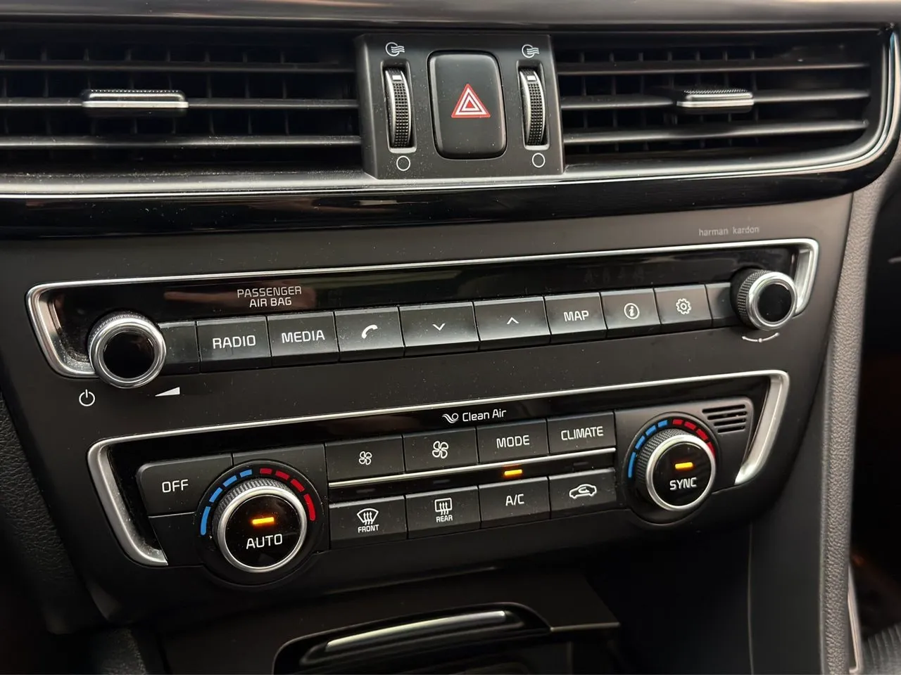 Vehicle image 28