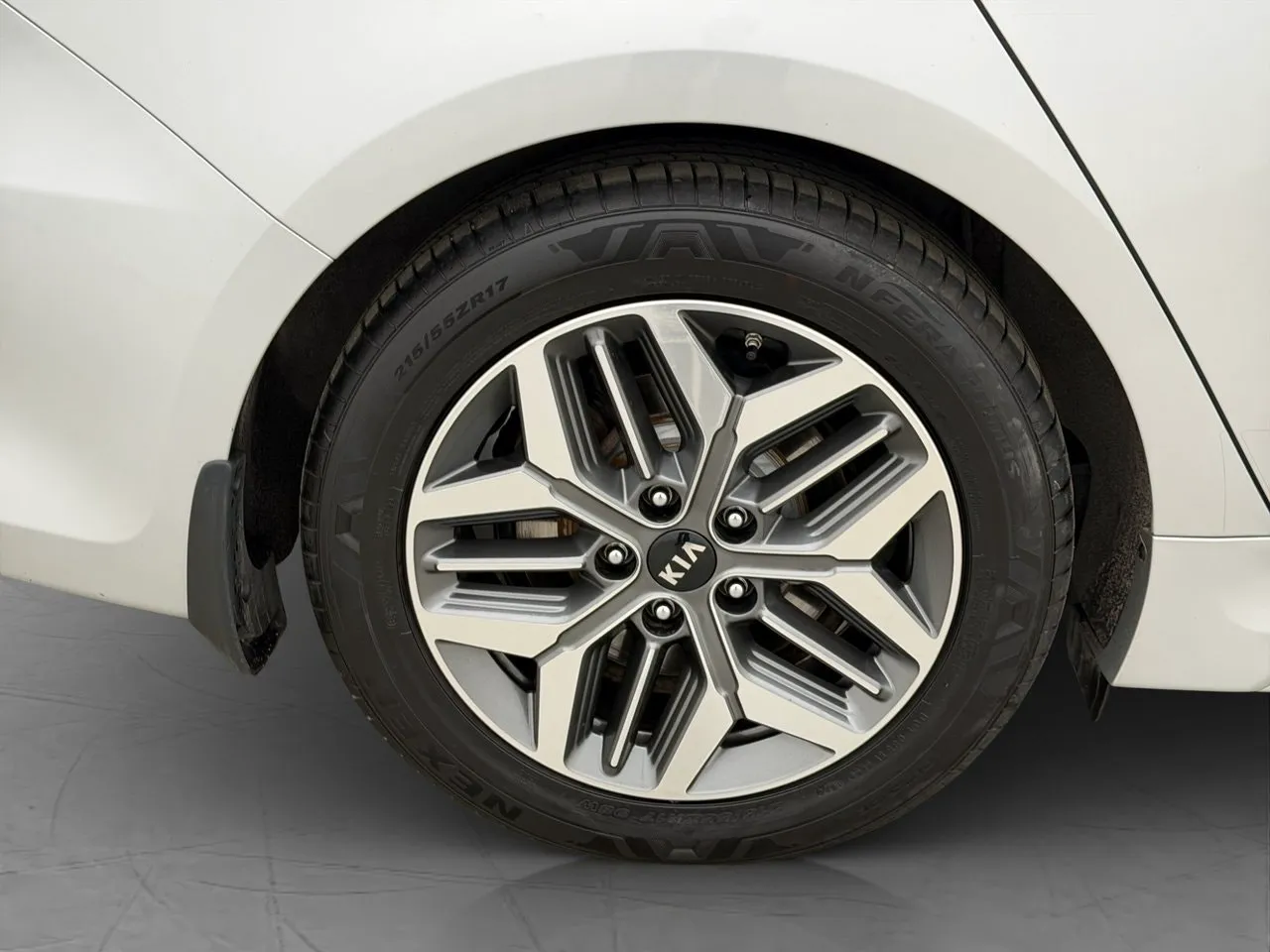 Vehicle image 31