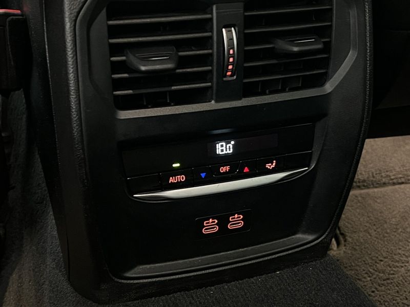 BMW 330 bild 17