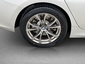 BMW 330 bild 33