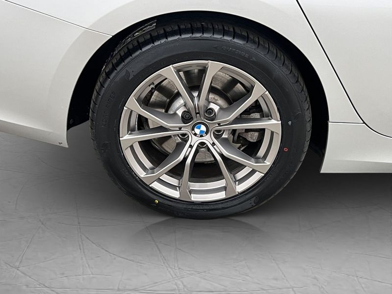 BMW 330 bild 33