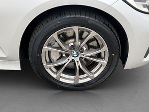 BMW 330 bild 34