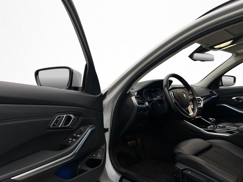 BMW 330 bild 10