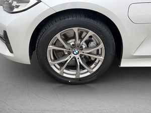 BMW 330 bild 31