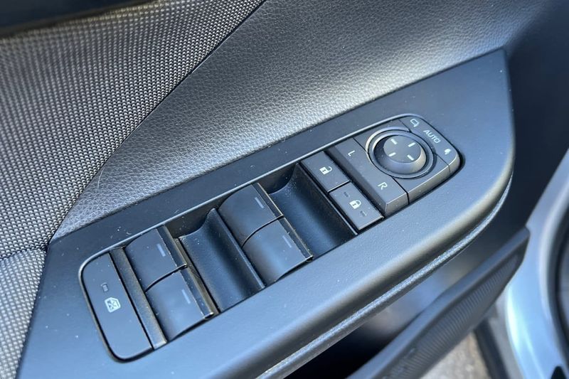 Toyota C-HR bild 21