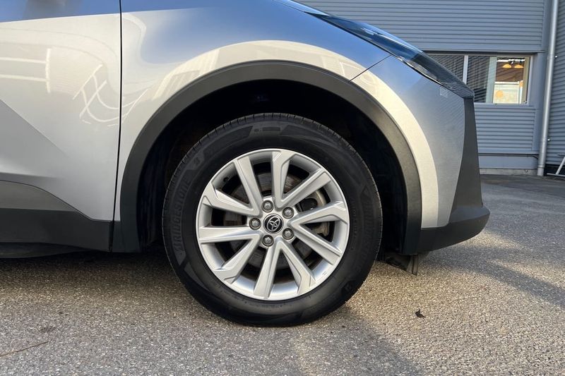 Toyota C-HR bild 17