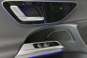 Mercedes E300 bild 18