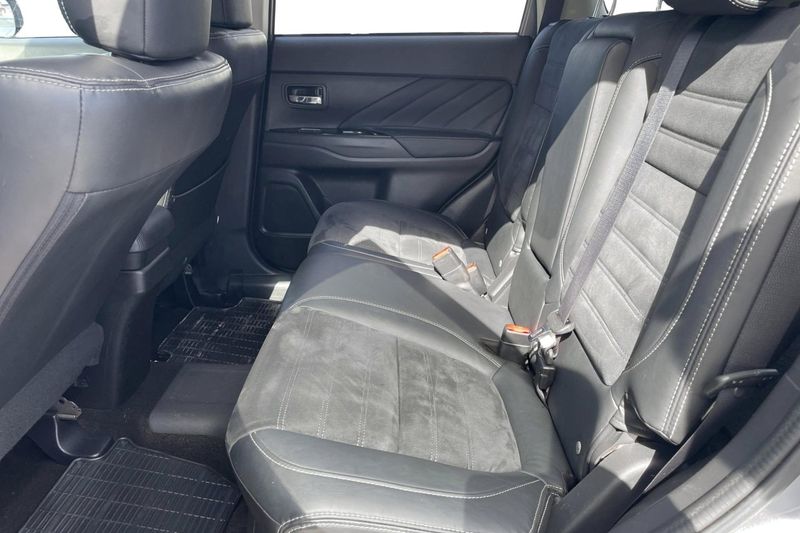 Mitsubishi Outlander bild 16