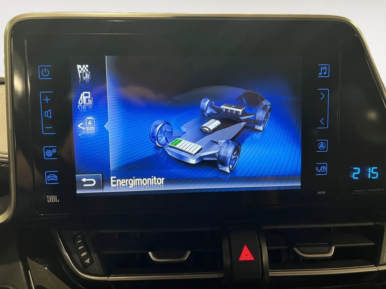 Vehicle image 18