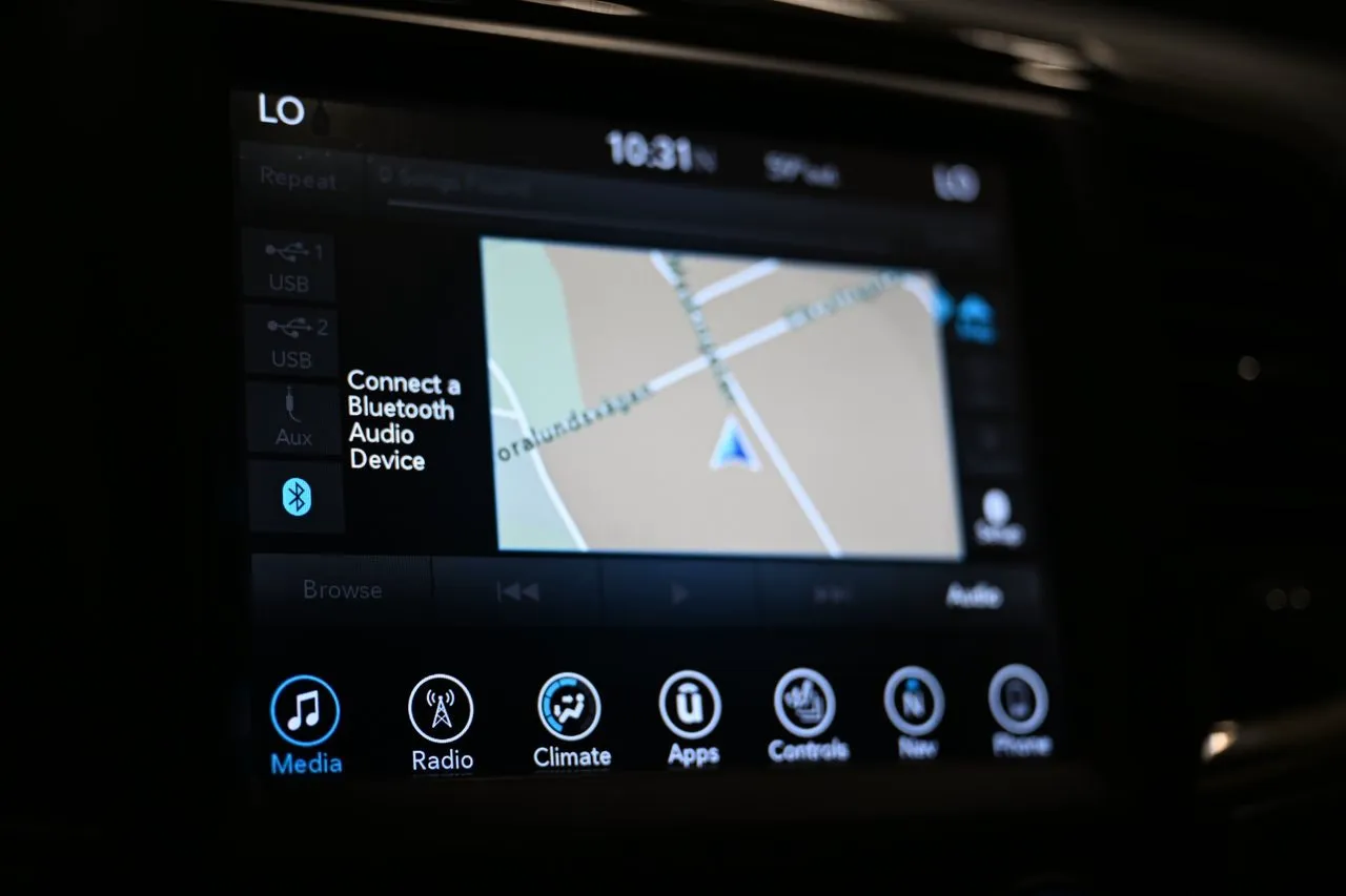 Vehicle image 21