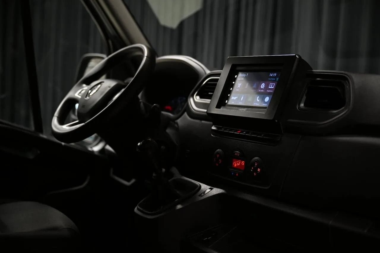 Vehicle image 31