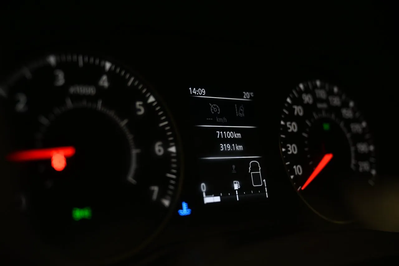 Vehicle image 15