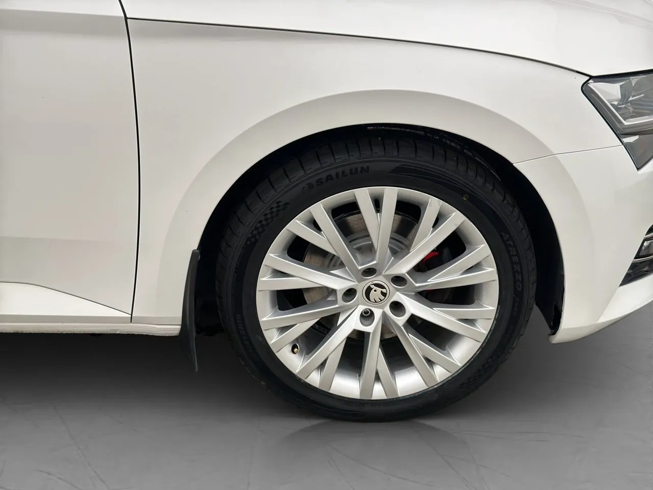 Vehicle image 31
