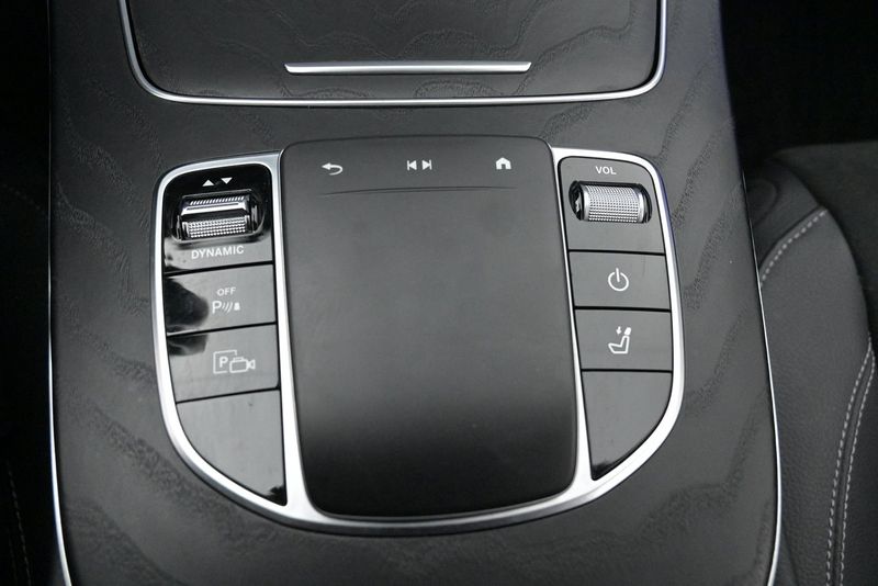 Mercedes E300 bild 18