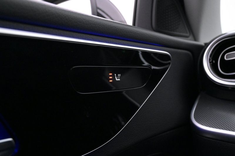 Mercedes C300 bild 12