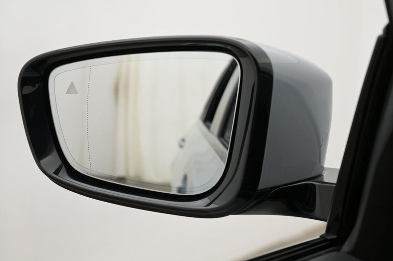 BMW 330 bild 19