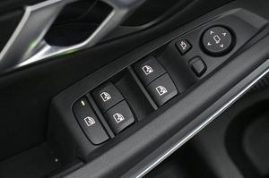 BMW 330 bild 10