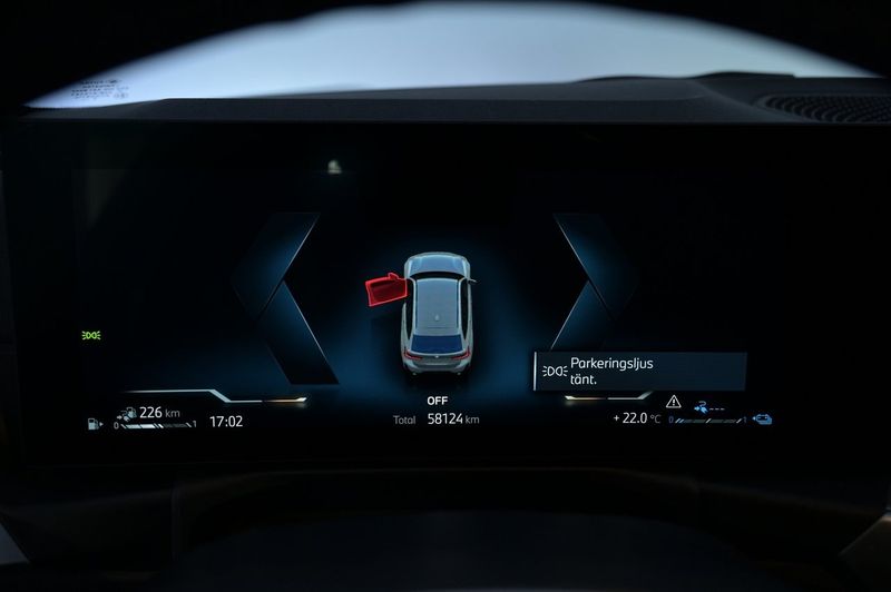 BMW 330 bild 8