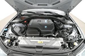 BMW 330 bild 26