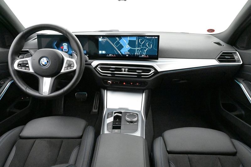 BMW 330 bild 6