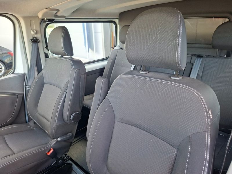 Nissan NV300 bild 12