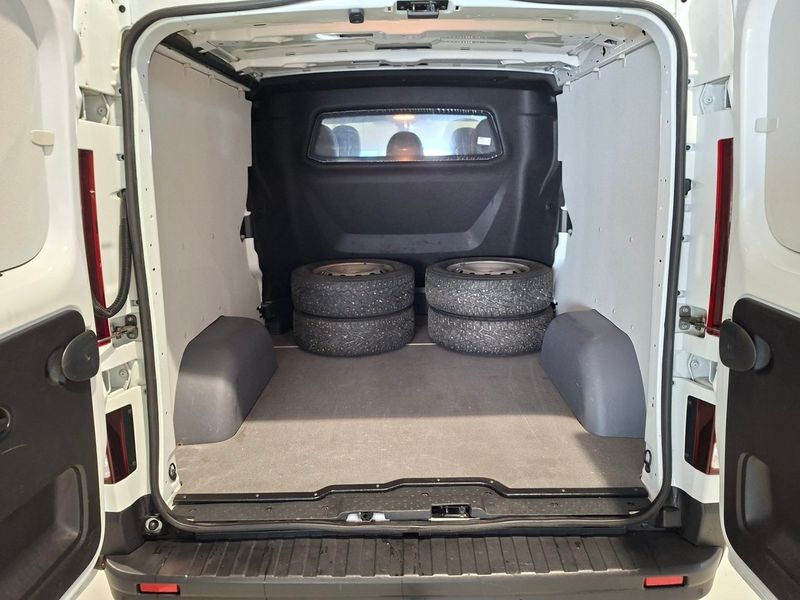 Nissan NV300 bild 15