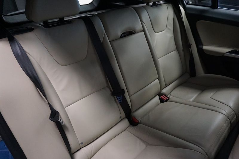 Volvo V60 bild 18