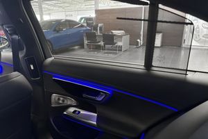 Mercedes E300 bild 17