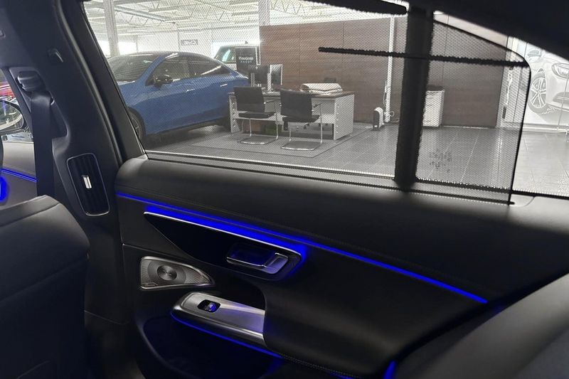 Mercedes E300 bild 17